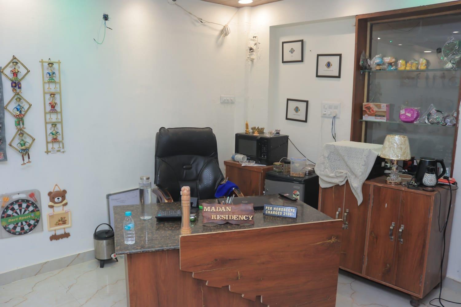 Madan Residency , Amritsar Hotel ภายนอก รูปภาพ