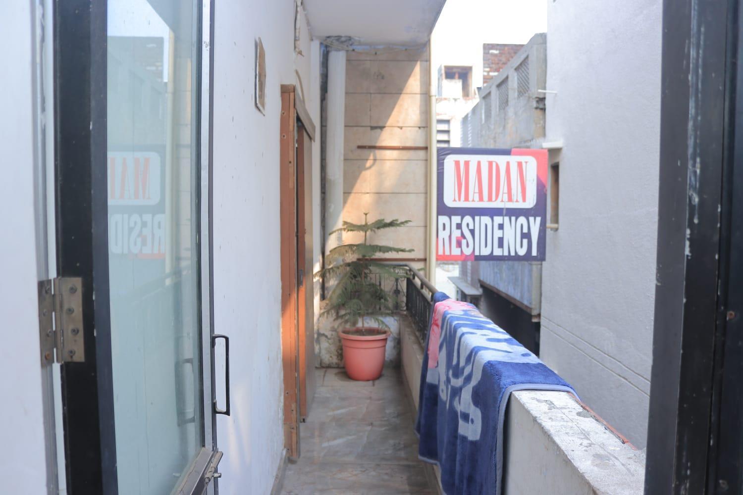 Madan Residency , Amritsar Hotel ภายนอก รูปภาพ